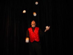 juggle5-300x225 Lou Johnson - Magician, Juggler & Stiltwalker Extraordinaire