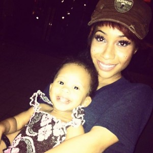 Tiffany-Evans-w-child-300x300 Tiffany Evans - Childhood Star Turned R&B Sensation