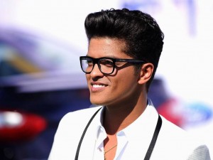 9-300x225 How Bruno Mars forged his career in Hollywood